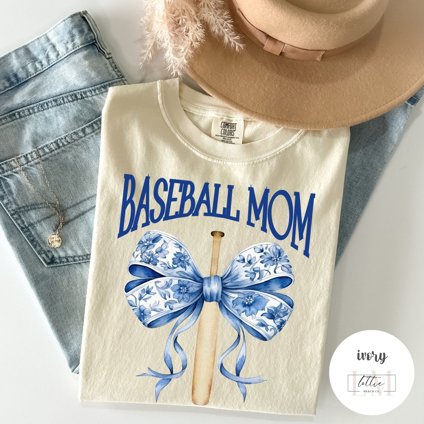 Toile Baseball Bat Mom Bow T-Shirt