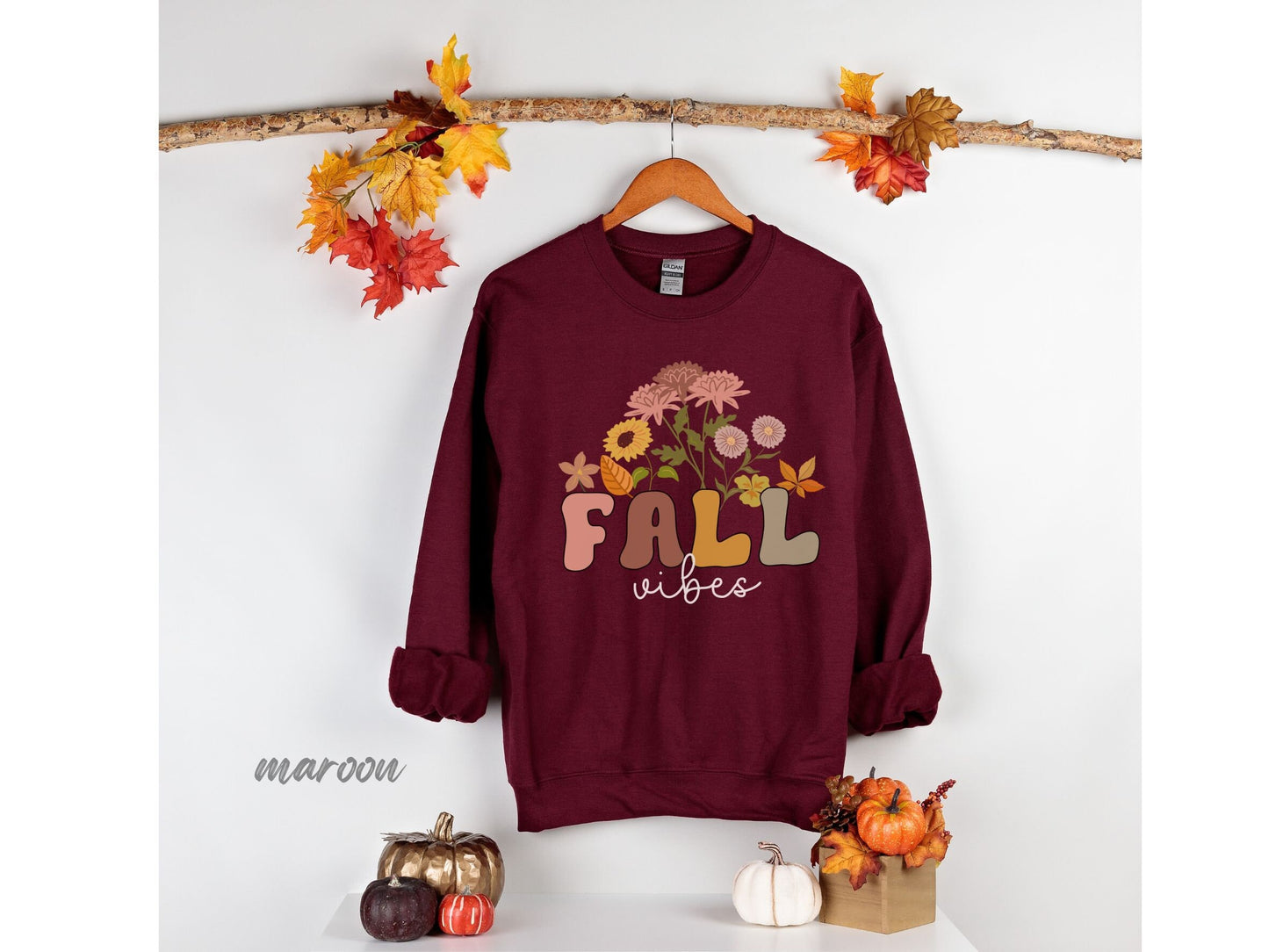 Fall Vibes Sweatshirt | Fall Vibes Shirt for Women | Retro Fall Vibes | Autumn Sweatshirt | Cute Fall Sweatshirt for Women Floral Fall Shirt